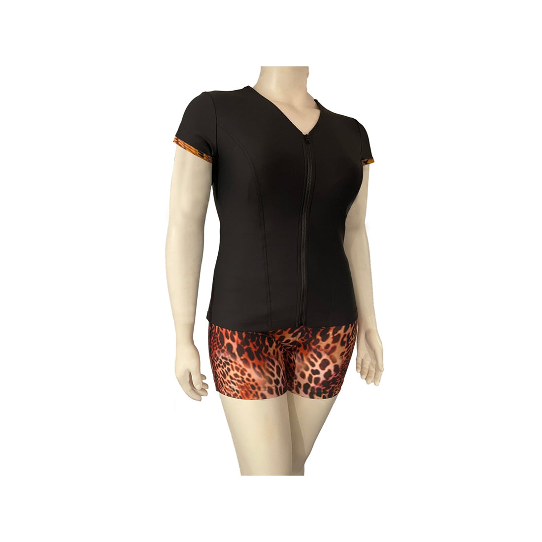Mid-thigh Pant in Leopard Print
